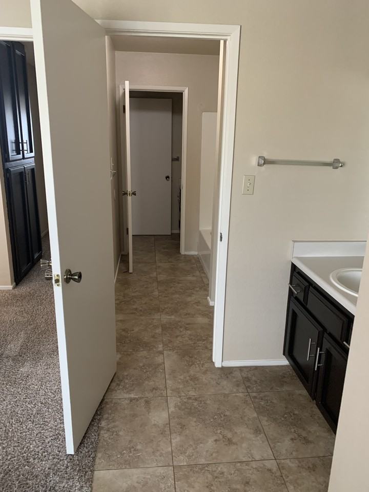 BC817-11 - Photo 7 of 8