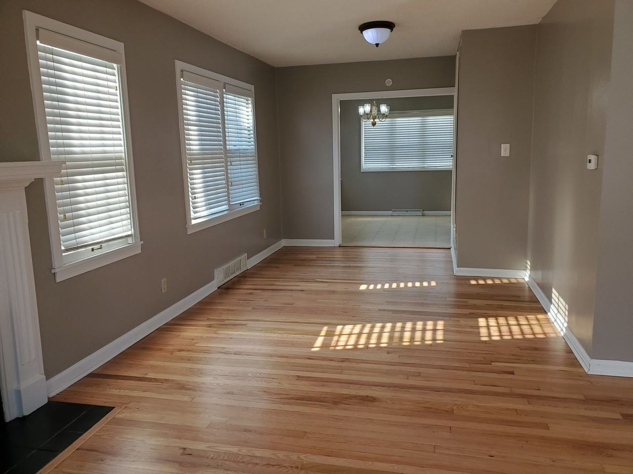 1815 Sw Webster Ave - Photo 7 of 43