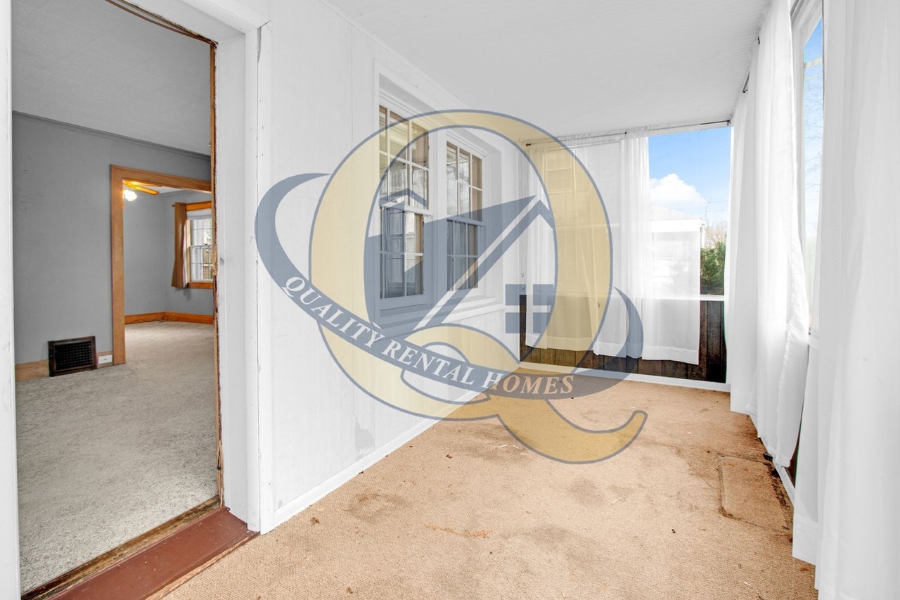 908 Blair St - Photo 5 of 19