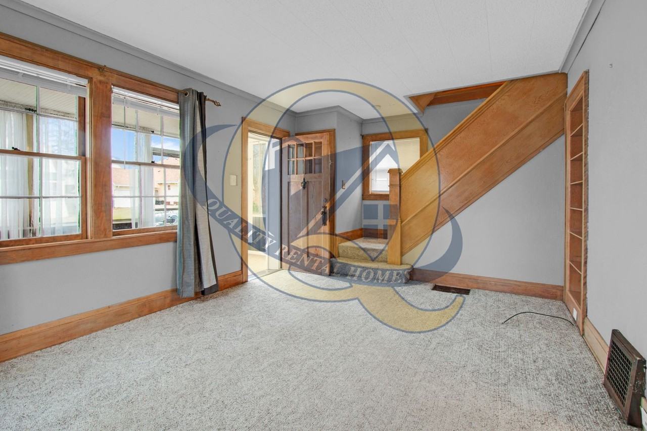 908 Blair St - Photo 6 of 19