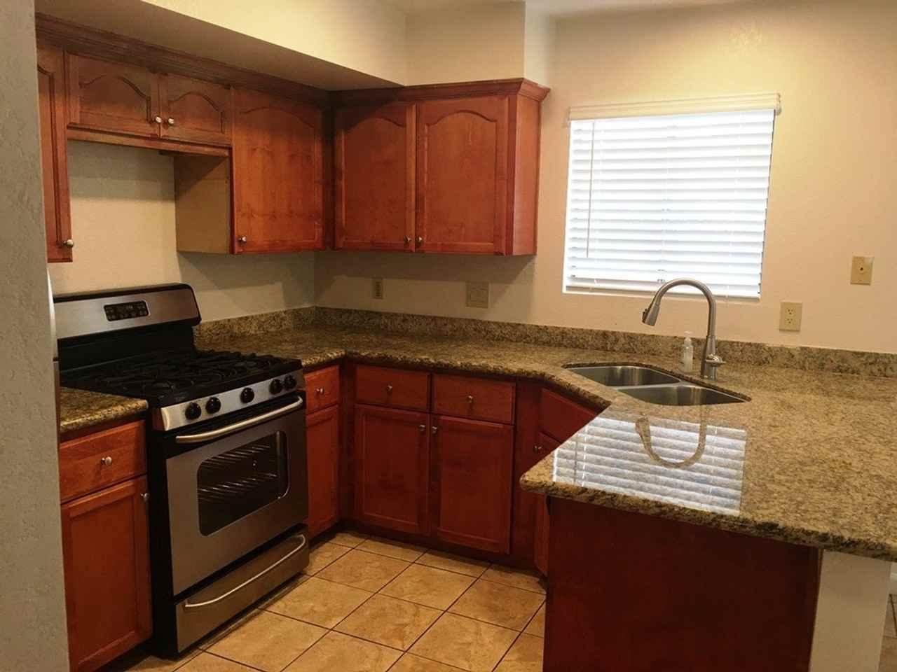 220 E Grant St #60 - Photo 6 of 25