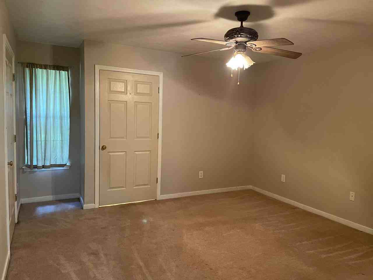 215 Meadow Lark Dr - Photo 7 of 9