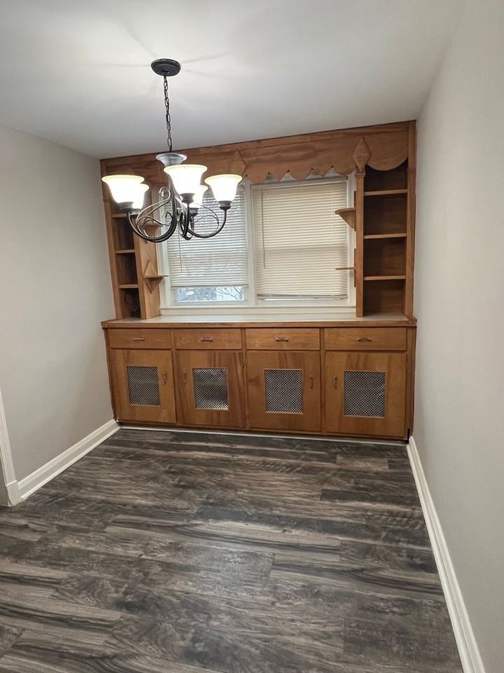 4776 Shamrock Ave - Photo 4 of 18