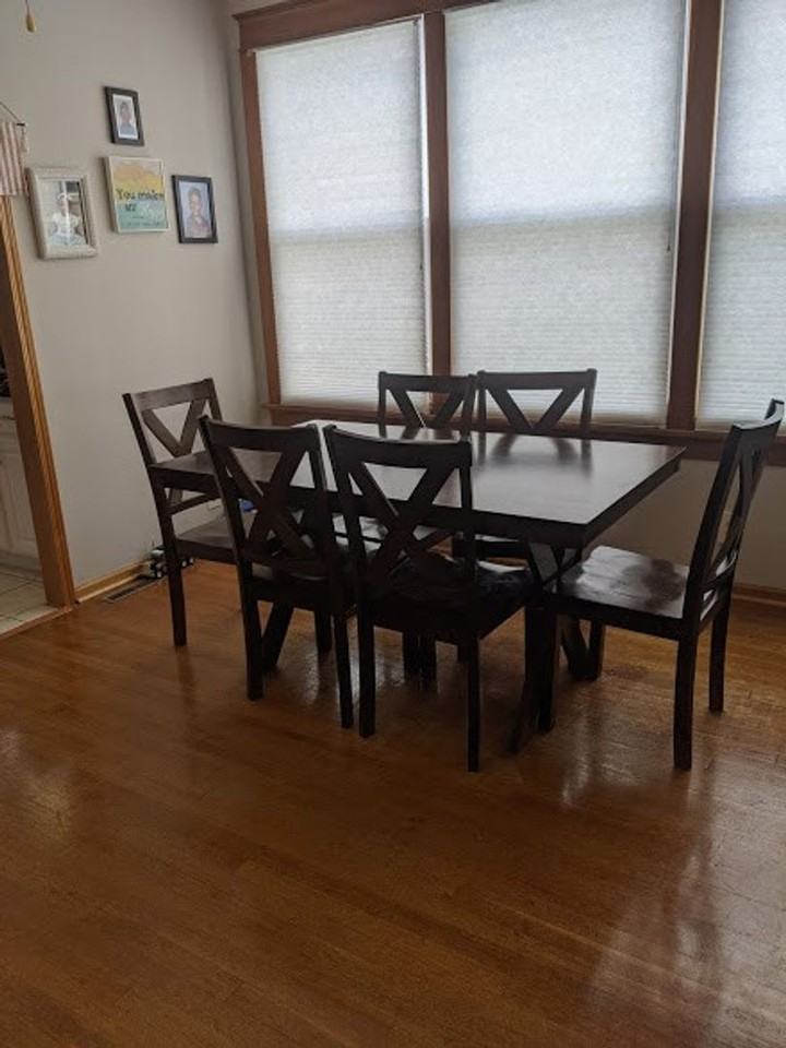 324 W 5th St - Photo 2 of 9