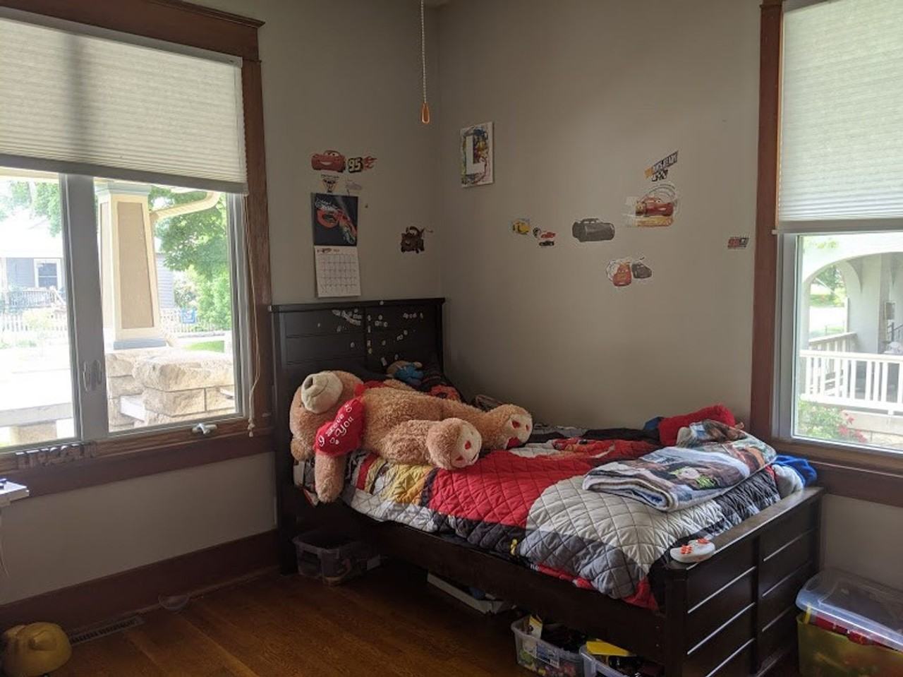 324 W 5th St - Photo 6 of 9