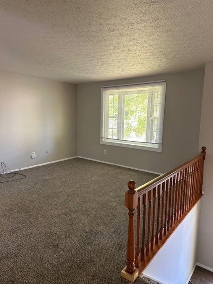 6665 Centennial Dr - Photo 2 of 17