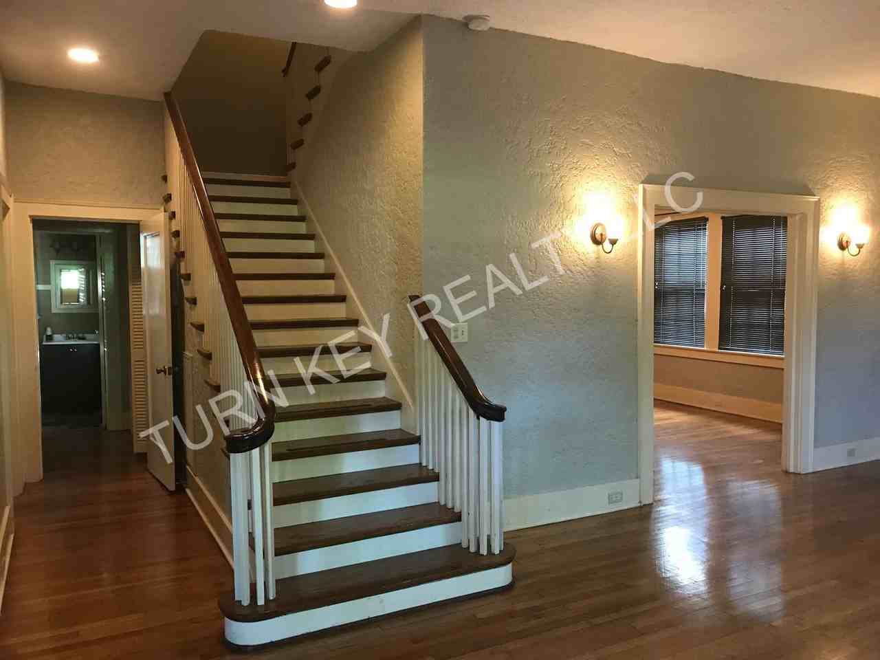 4328 5th Ave S - Photo 3 of 26