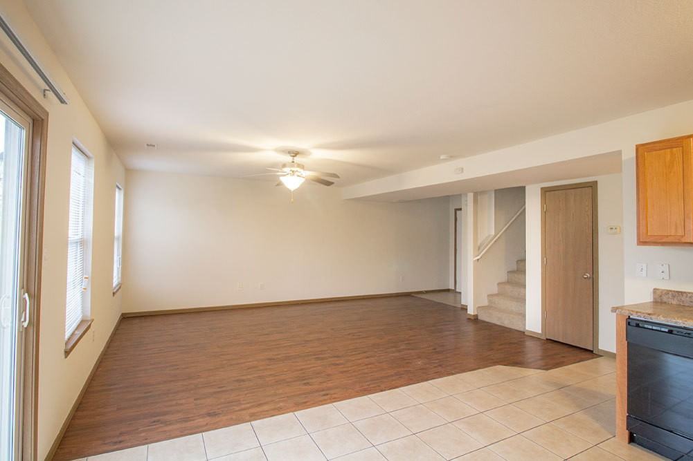 5303 Silver Mill Dr - Photo 3 of 26