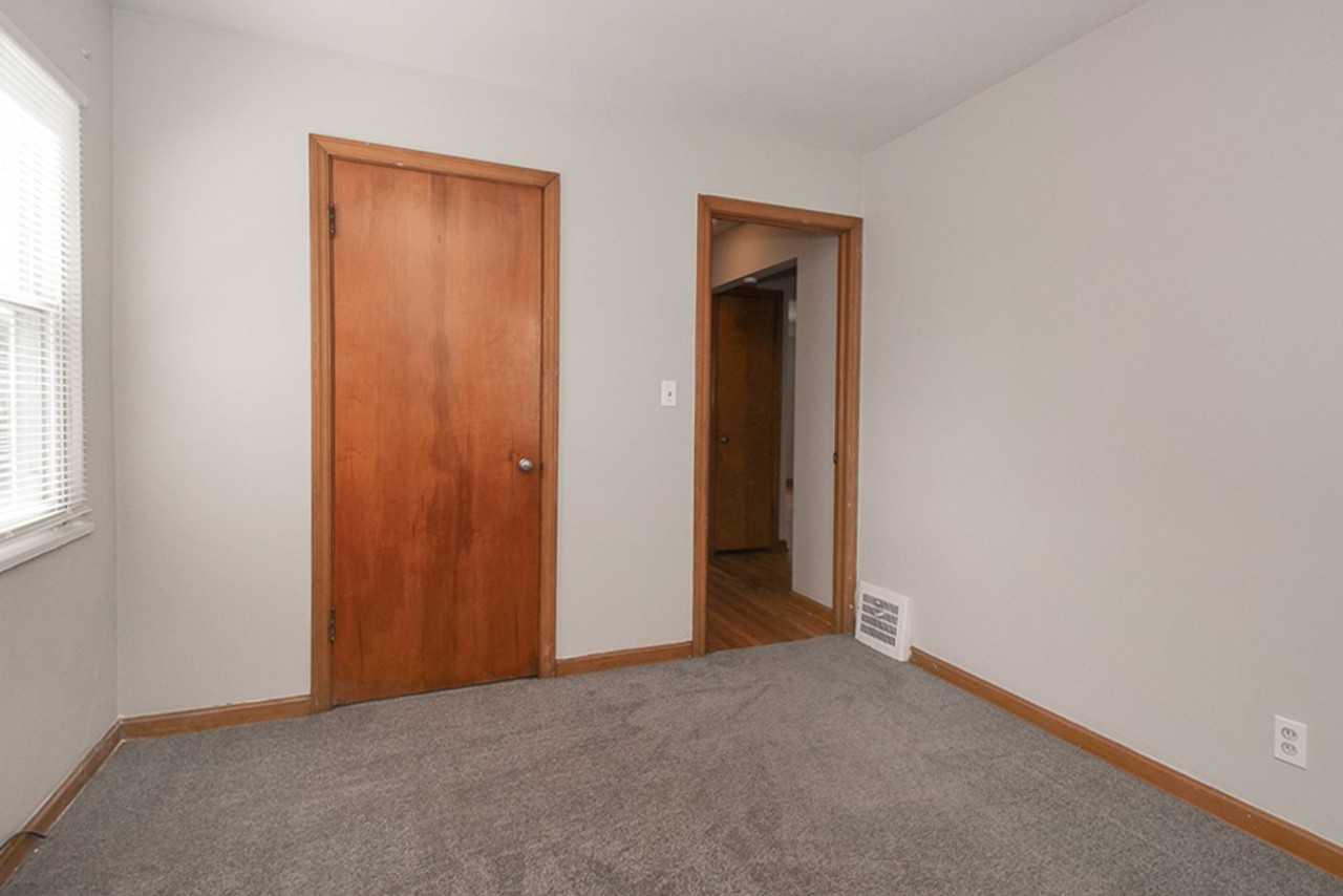 16806 Holly Hill Dr - Photo 7 of 30