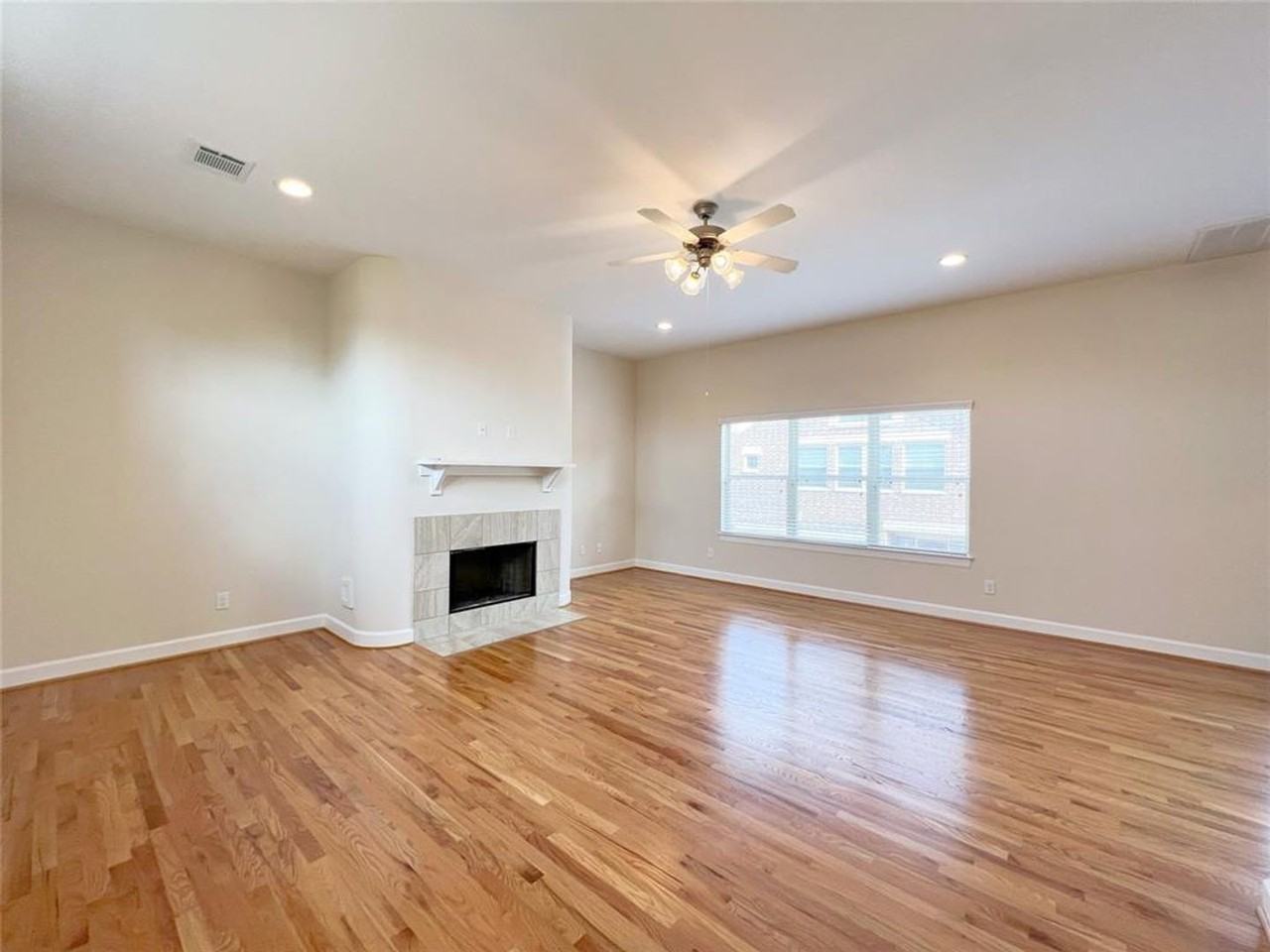 11504 Main Pine Dr - Photo 2 of 23