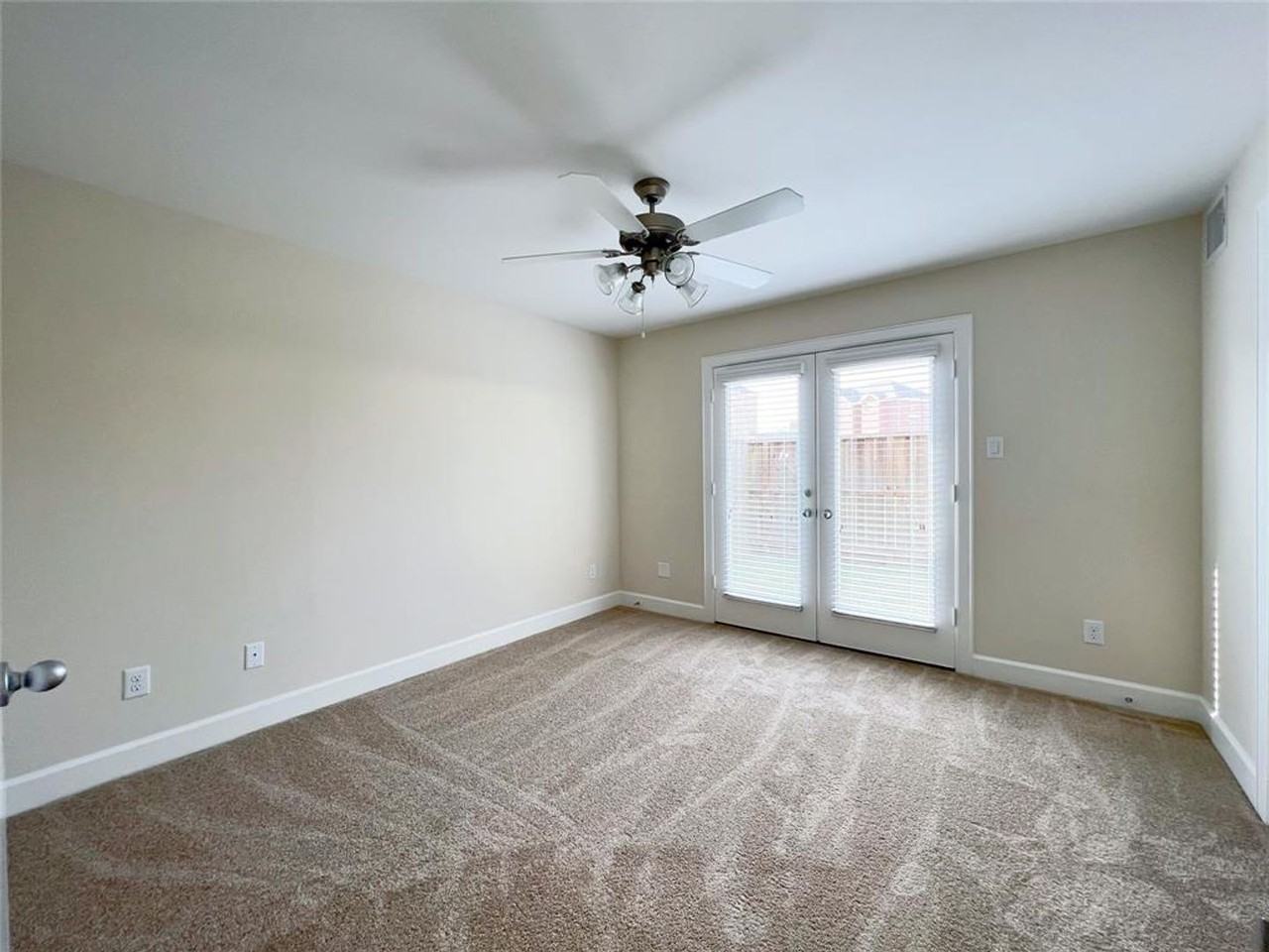 11504 Main Pine Dr - Photo 2 of 23
