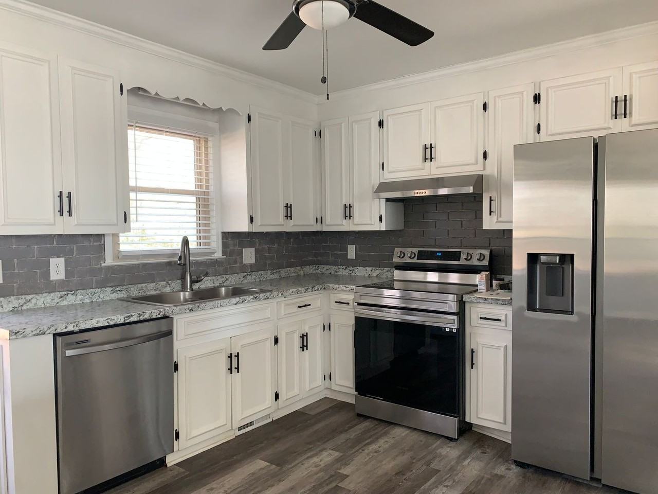 481 Bedford Springs Rd - Photo 3 of 20