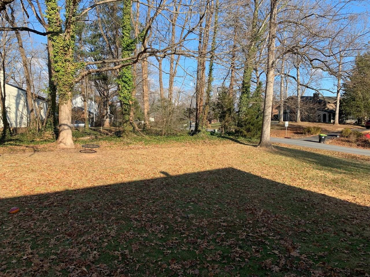 481 Bedford Springs Rd - Photo 5 of 20