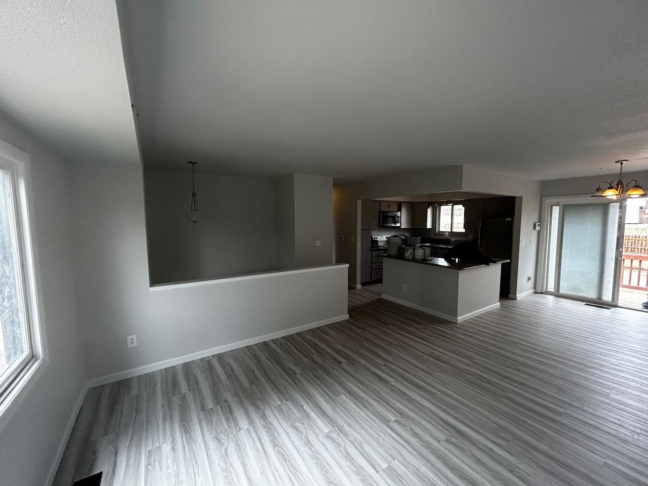 7140 White Mountain Dr - Photo 5 of 15