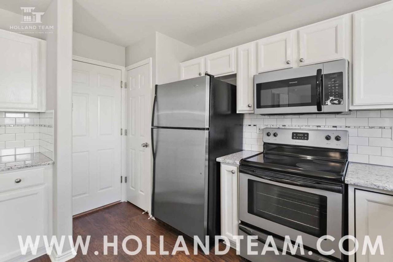 5330 S Malaya Way - Photo 5 of 22