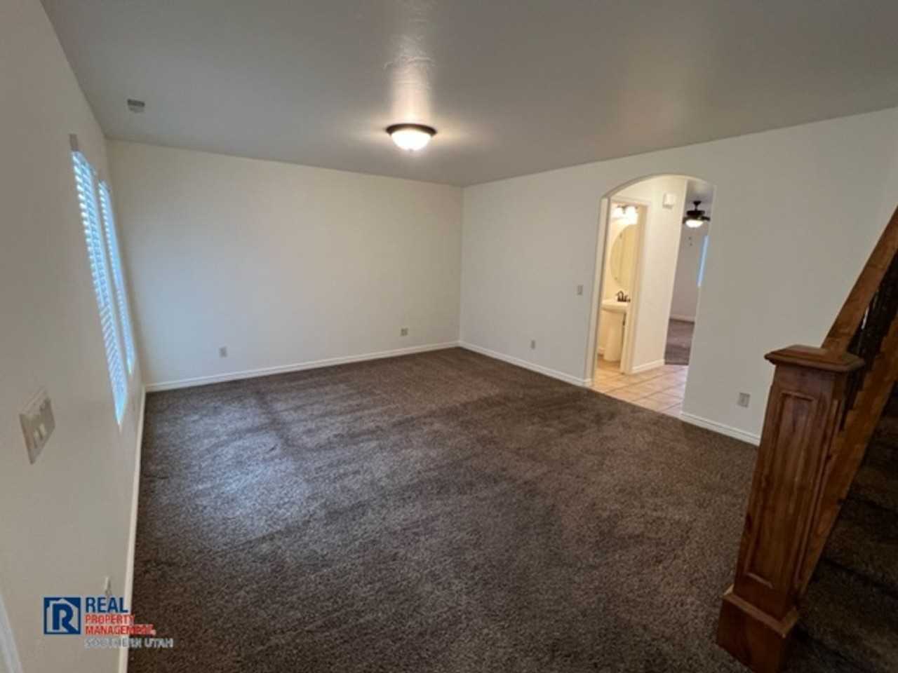 3419 S River Rd #2 - Photo 3 of 10