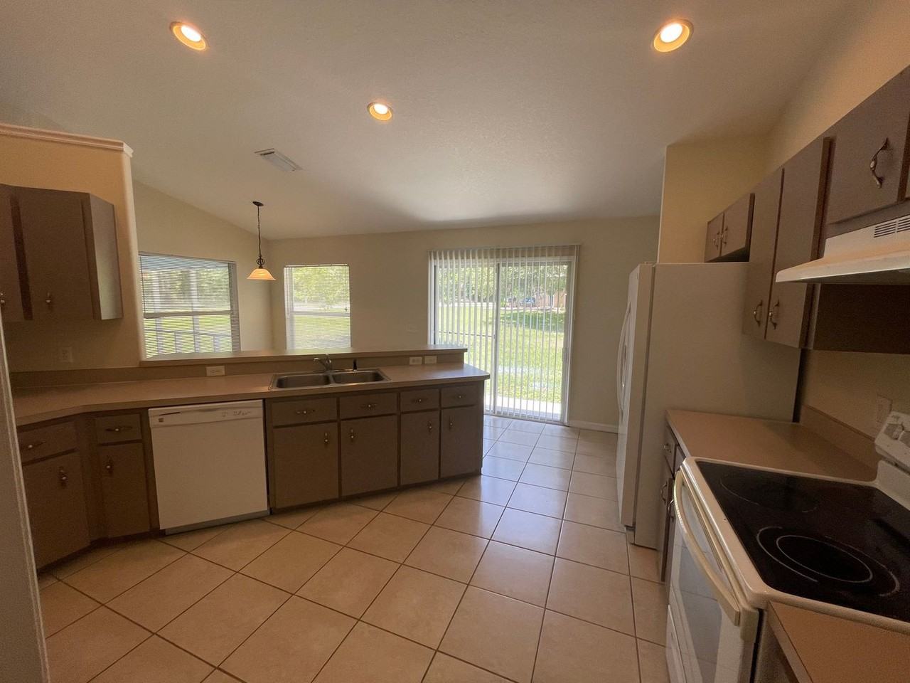 8062 Sw 135th Loop - Photo 4 of 25