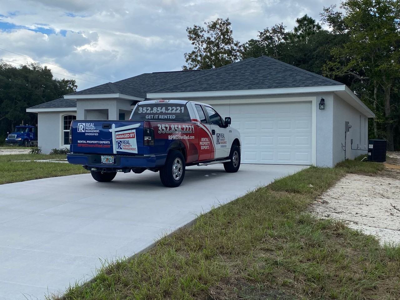 371 Marion Oaks Pass - Photo 3 of 35