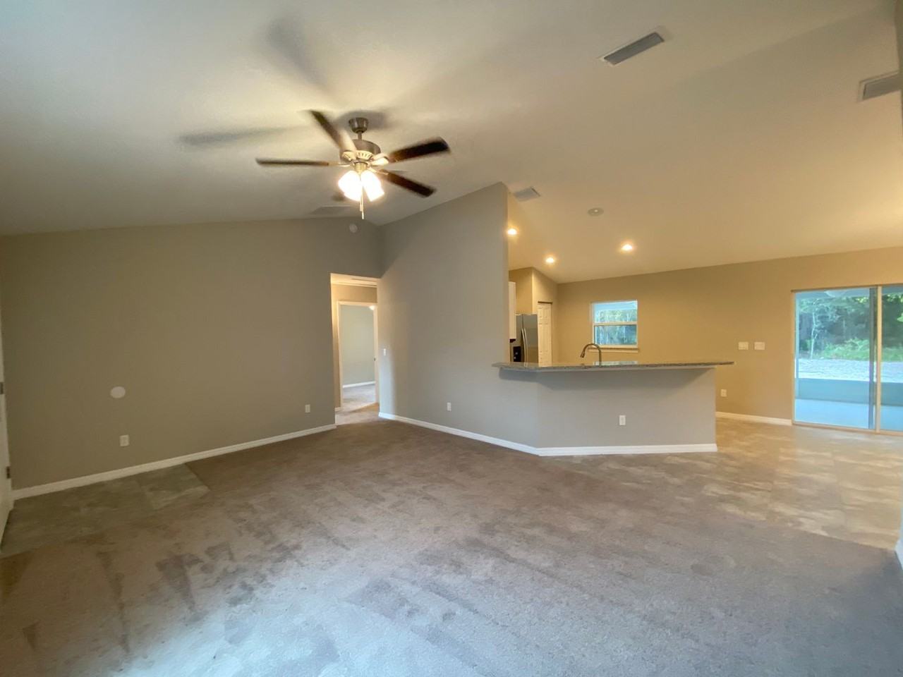 371 Marion Oaks Pass - Photo 4 of 35