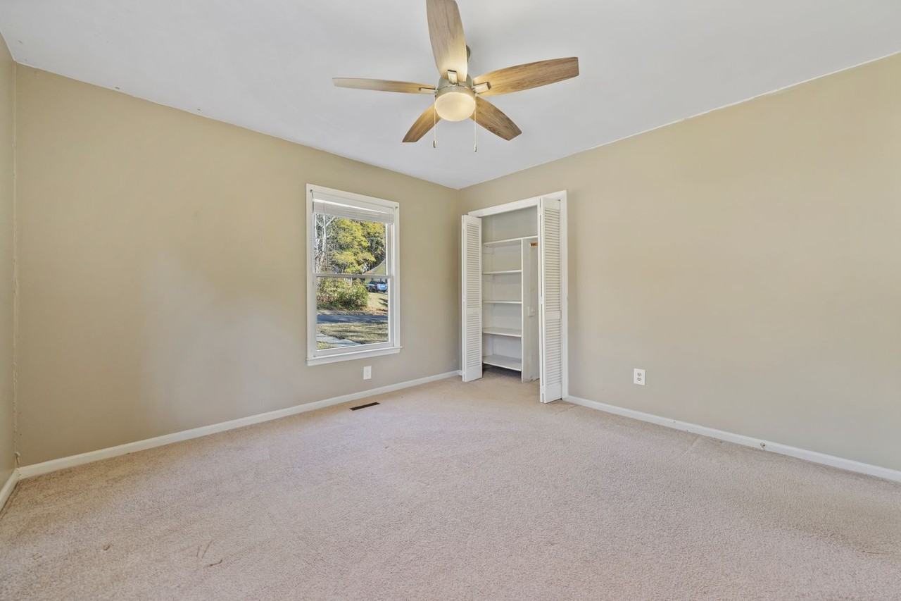 2 Little Springs Ln - Photo 7 of 12