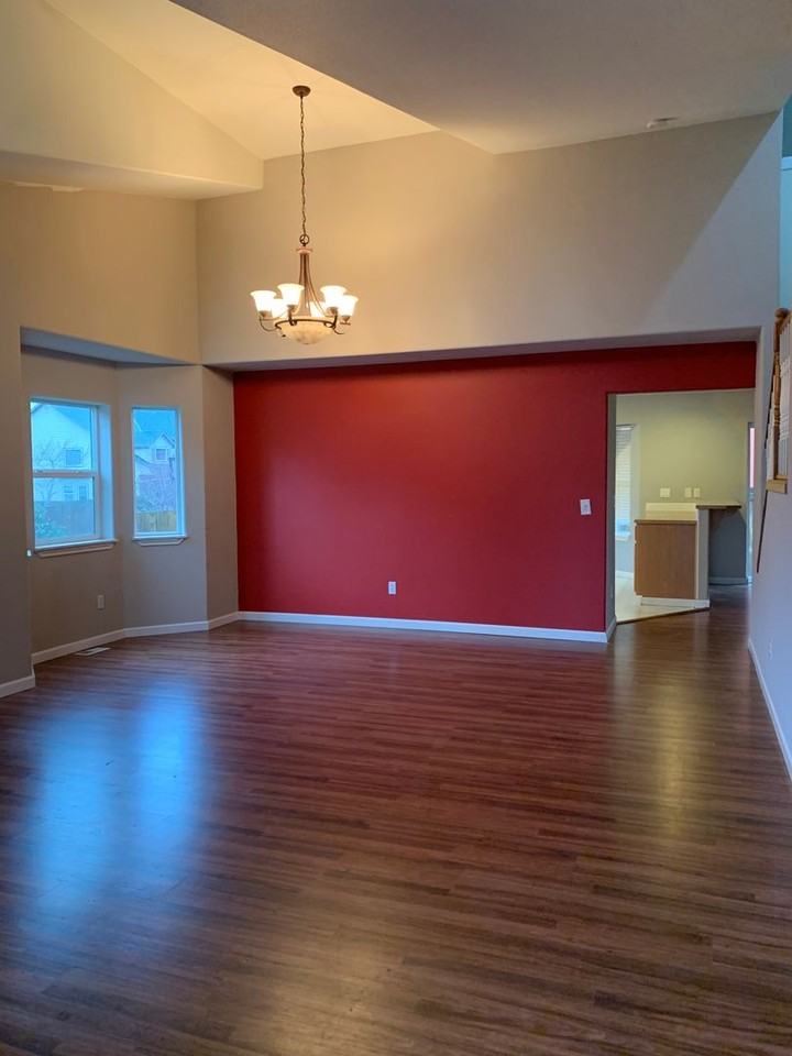 1660 Se Pelton Ct - Photo 3 of 12