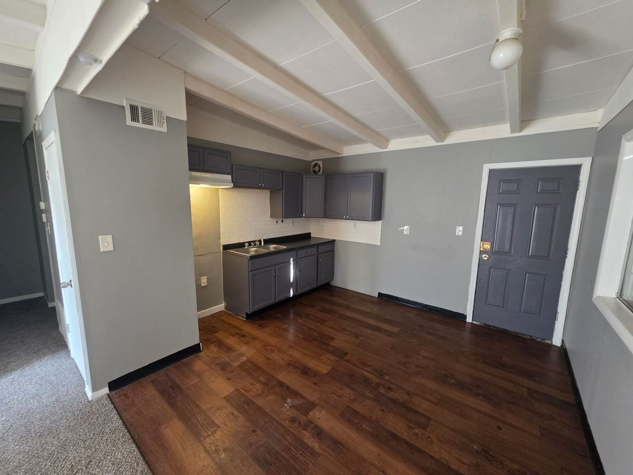 500 Saint Barbara Ln - Photo 3 of 9