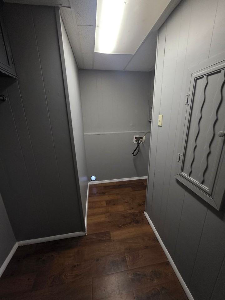 500 Saint Barbara Ln - Photo 7 of 9