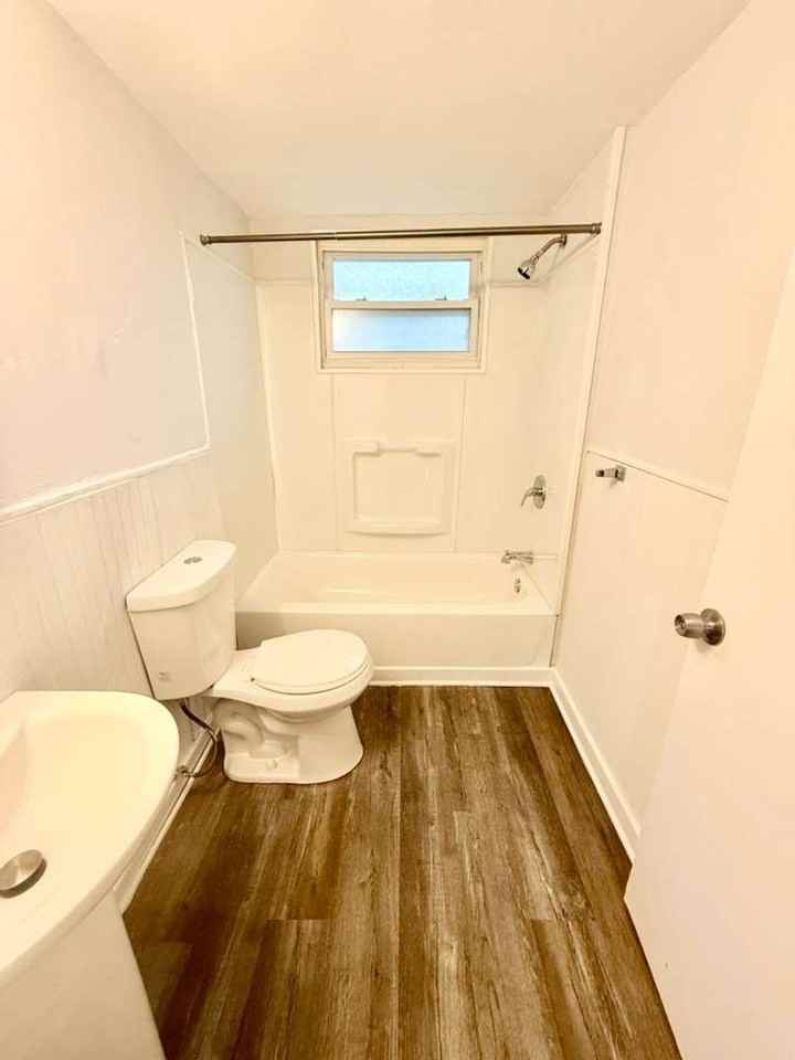 808 Parkway Ave - Photo 6 of 16