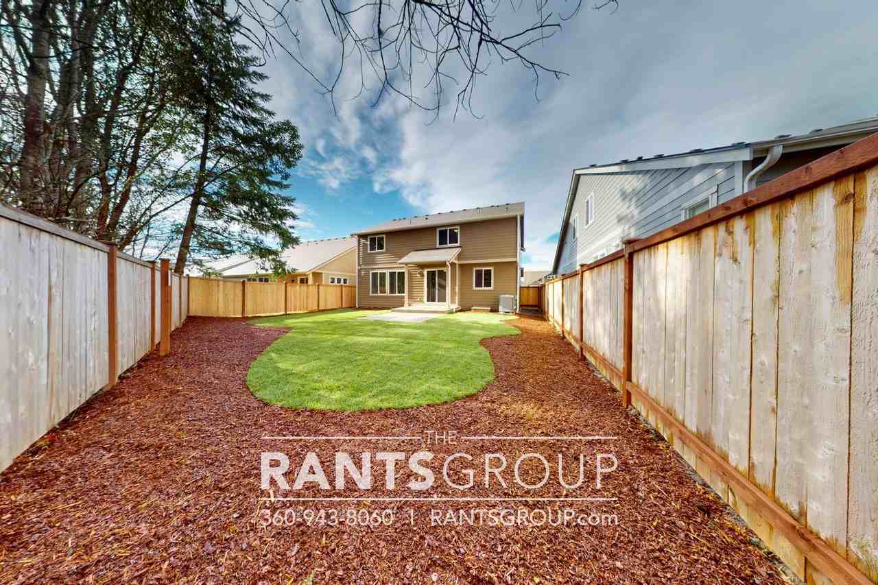 610 Rayla St Se - Photo 6 of 44