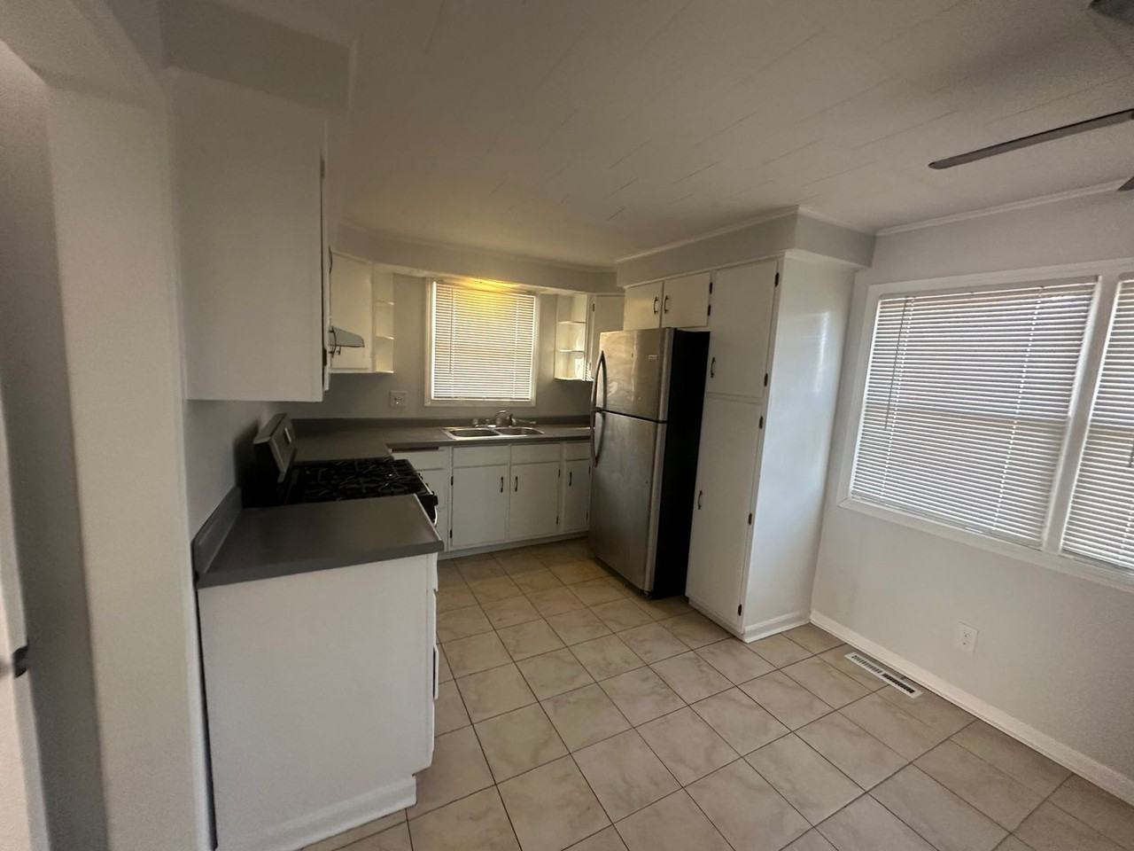 27916 W Grass Lake Rd - Photo 2 of 9