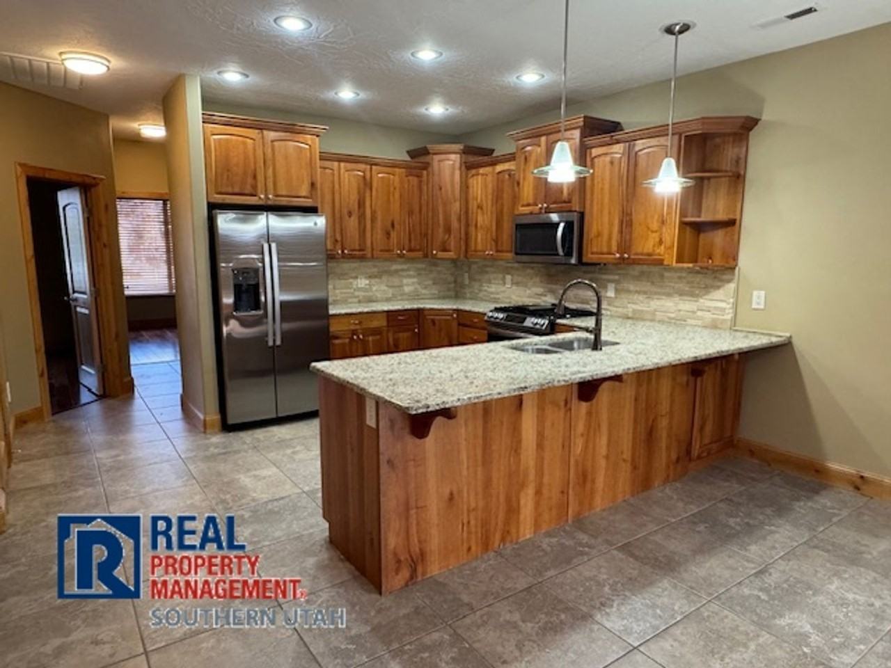 3845 London Ln - Photo 4 of 14