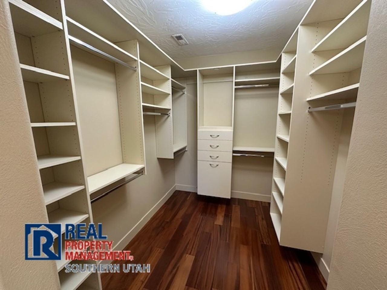 3845 London Ln - Photo 7 of 14