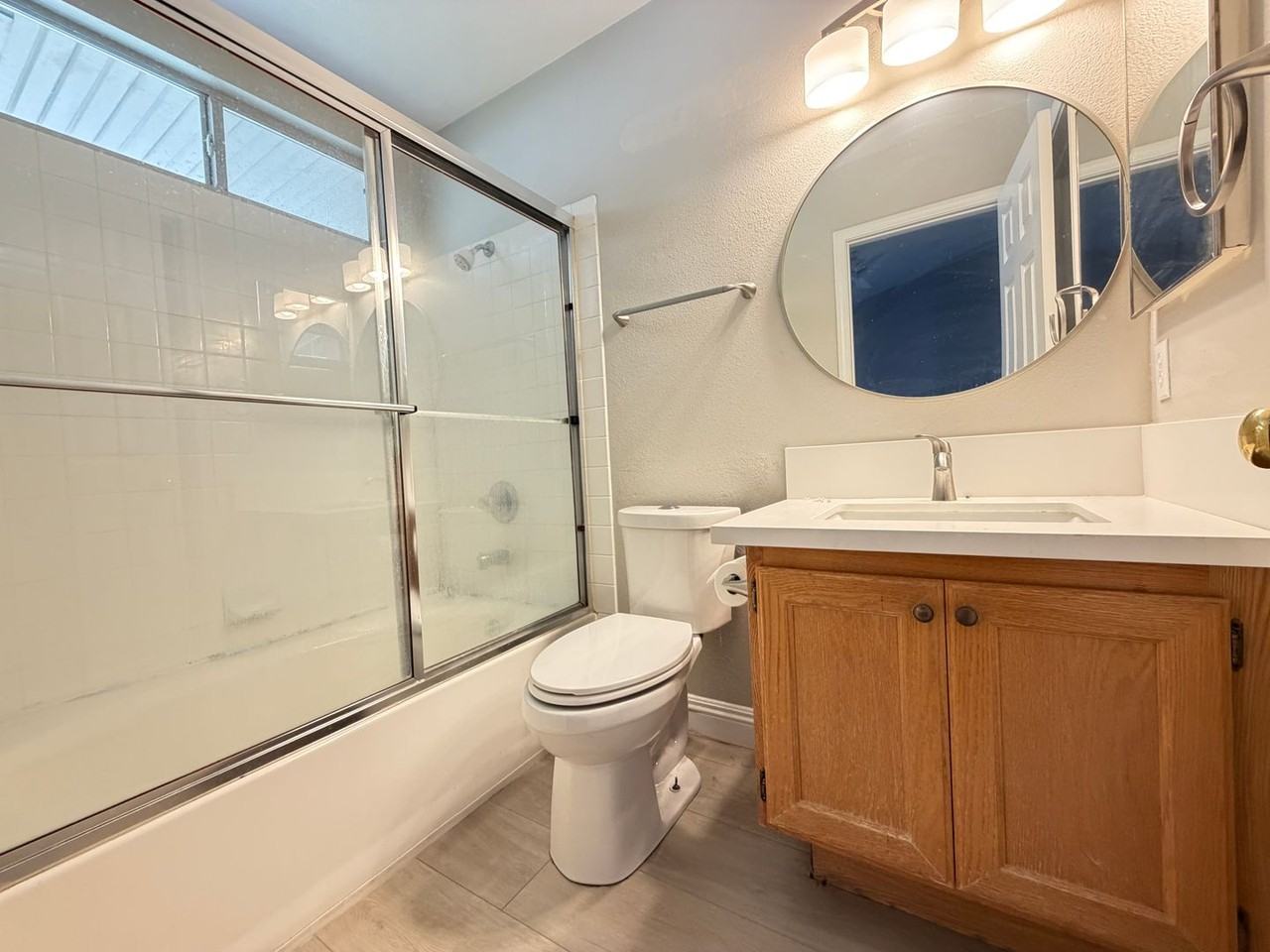 1433 Iron Springs Dr - Photo 5 of 10