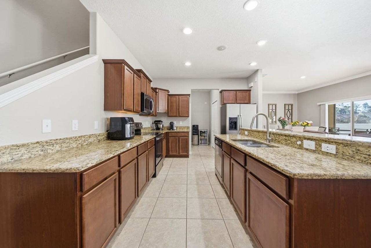 8605 Fiddleleaf Ct - Photo 3 of 29