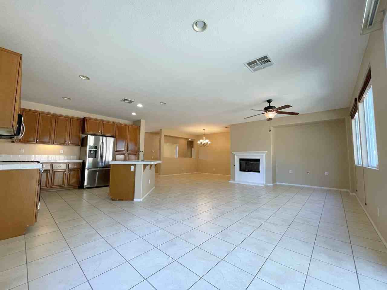 1290 Estancia St - Photo 3 of 24