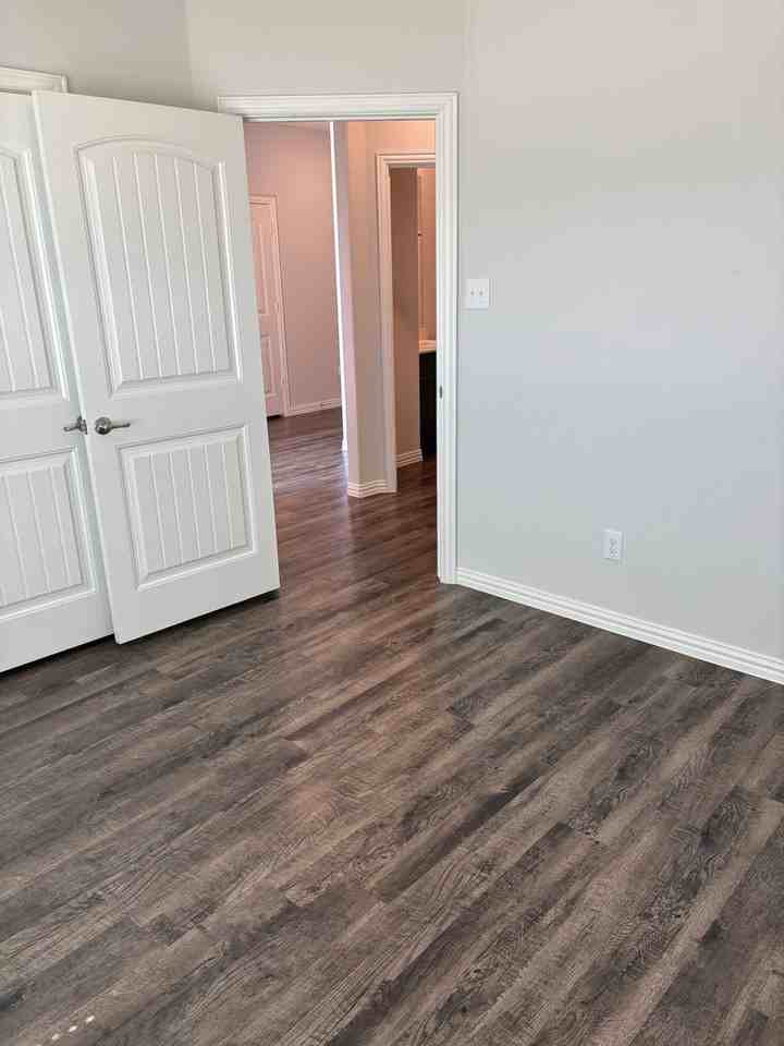 2006 Yale St - Photo 7 of 16