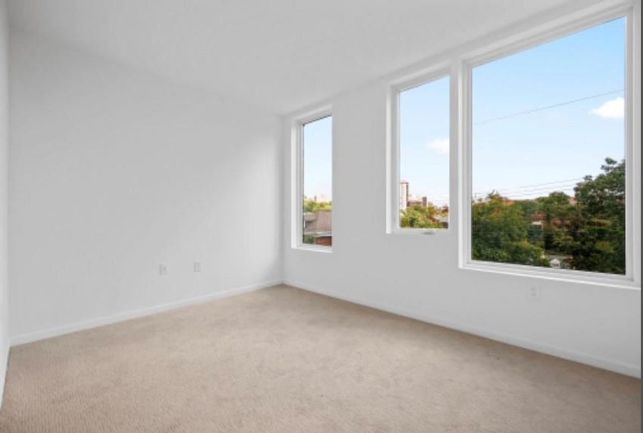 136 Burrows St - Photo 6 of 14