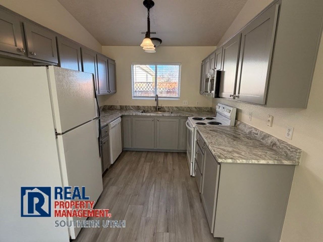 604 N 2720 E #C - Photo 5 of 15