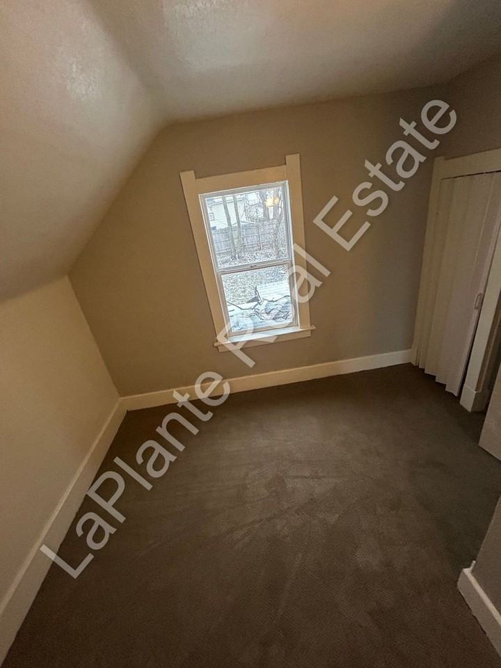 1804 Bigelow St - Photo 7 of 18