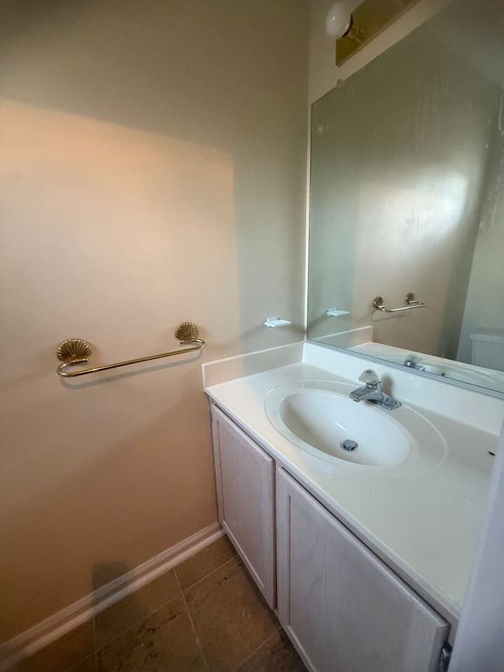 3815 Peppercorn Way - Photo 5 of 22