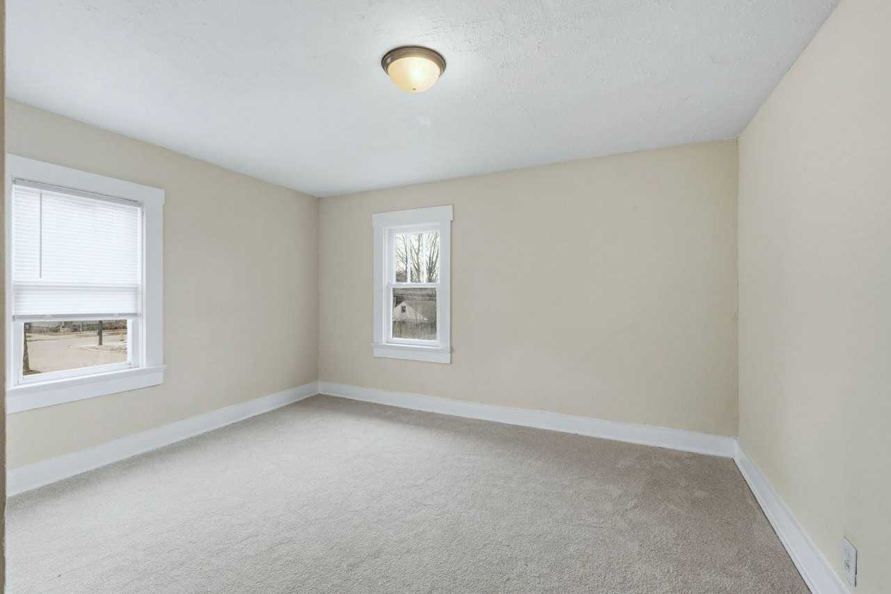 507 Colerick St - Photo 4 of 25