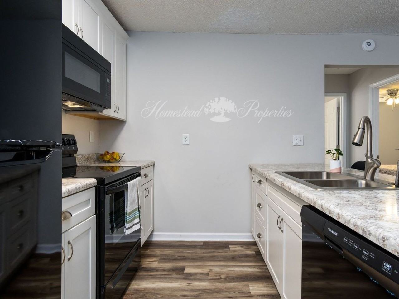 Buffalo Creek Apartments - Photo 3 of 50