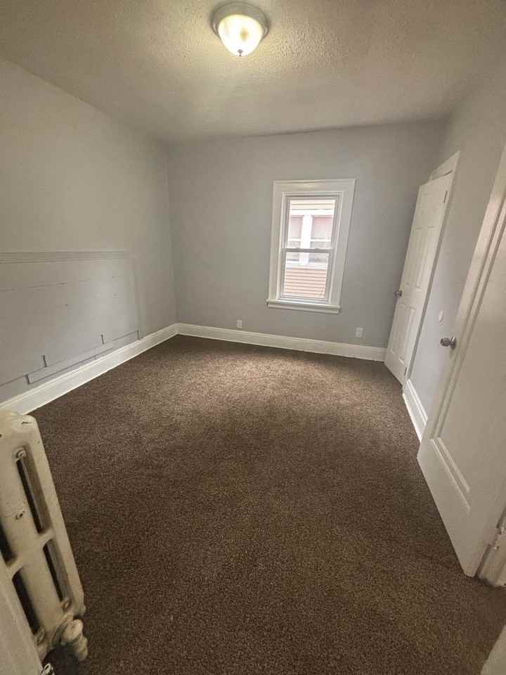 11117 Revere Ave - Photo 5 of 12