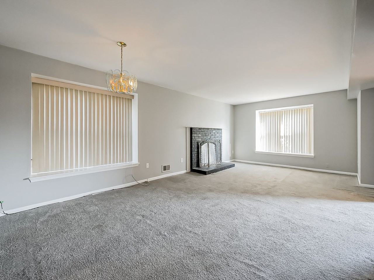 19500 W 11 Mile Rd - Photo 6 of 28