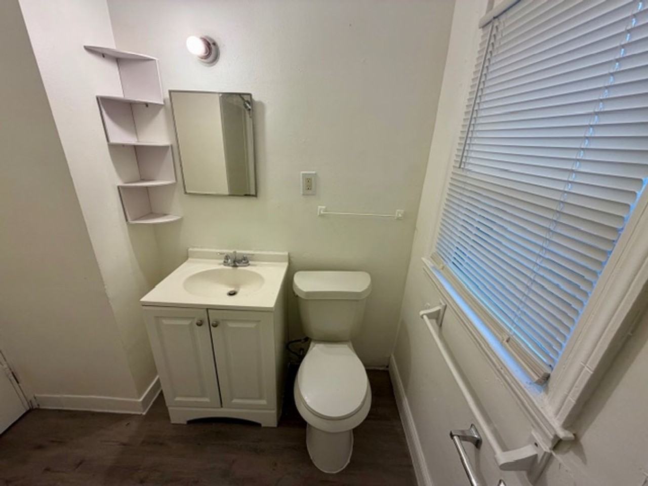 19786 Oakfield St - Photo 5 of 15