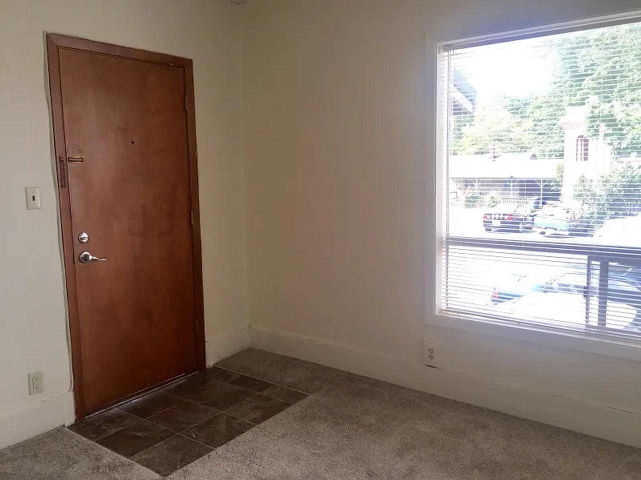 Elaine Apartments - Photo 7 of 31