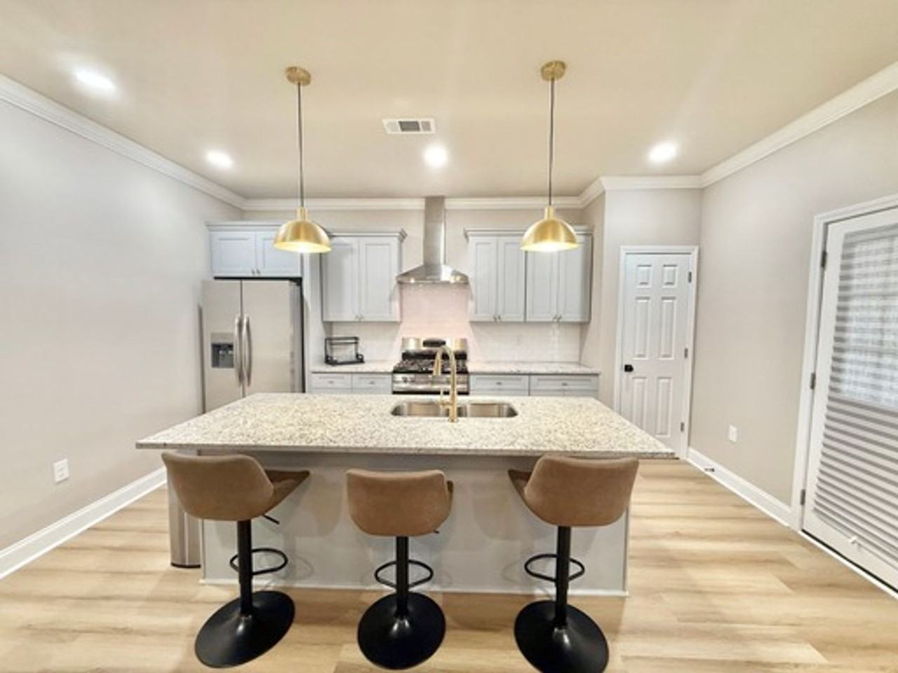 2413 Larguier Ln - Photo 4 of 13