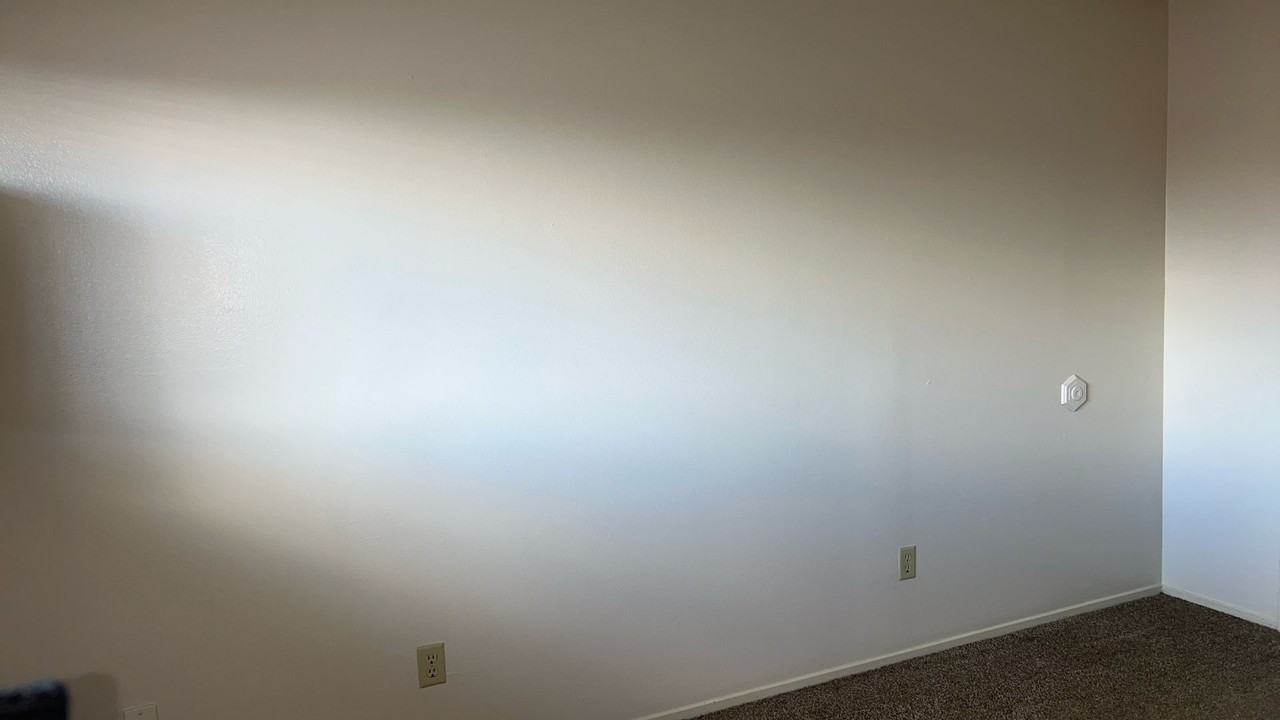 1002 W Center St - Photo 2 of 39