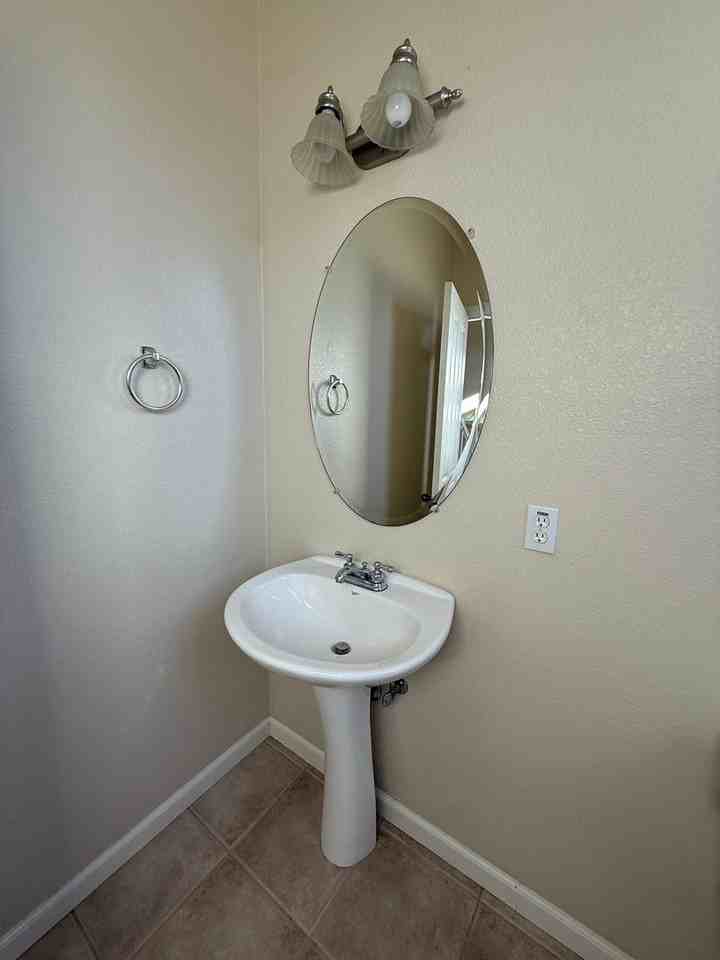 195 Esposti Meadows Way - Photo 4 of 17