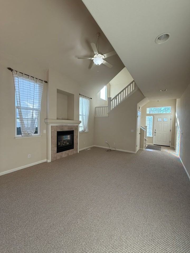 195 Esposti Meadows Way - Photo 5 of 17